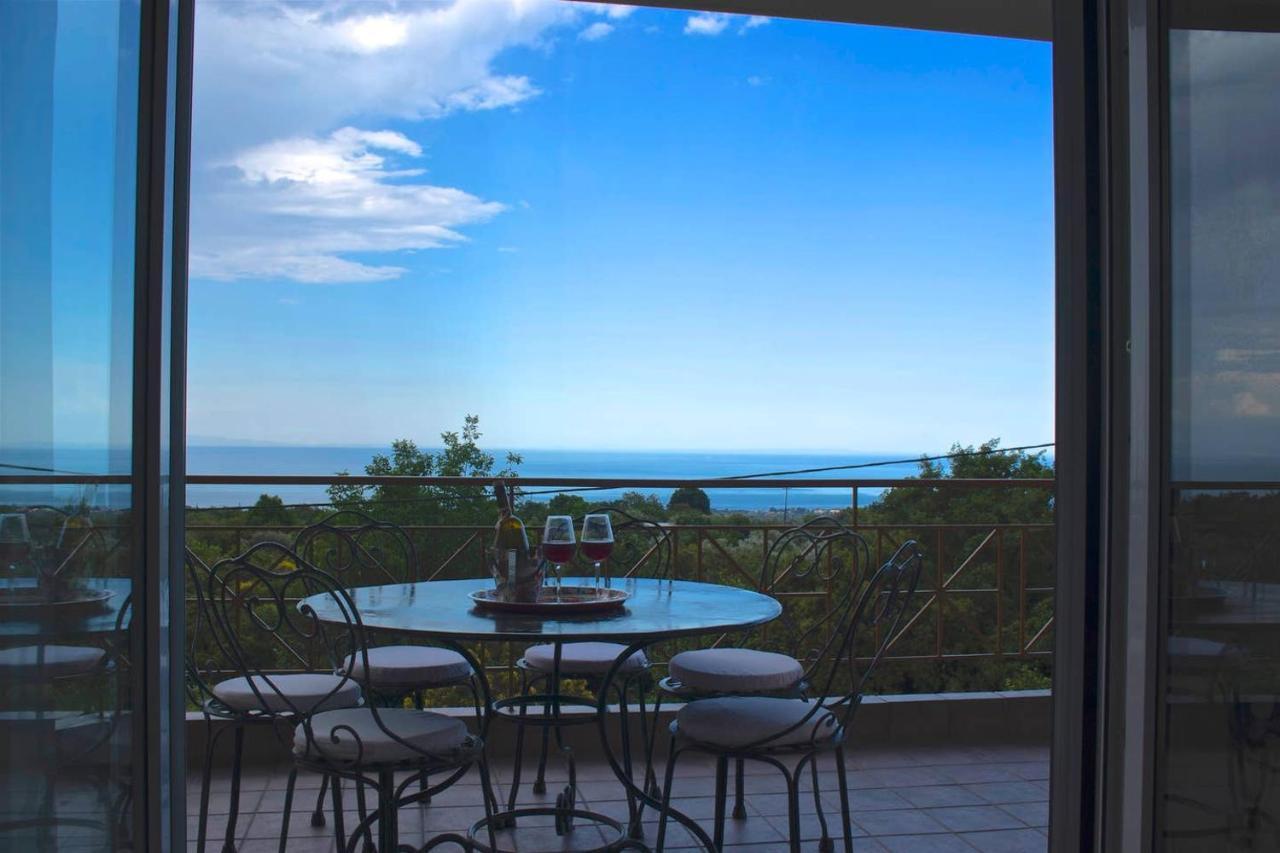 Luxurious Apartment With Sea & Mountain View Литокорон Екстериор снимка